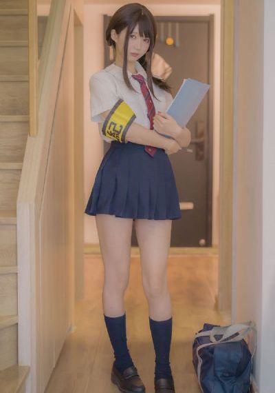 欧美女人绝经年龄_720完整视频观看