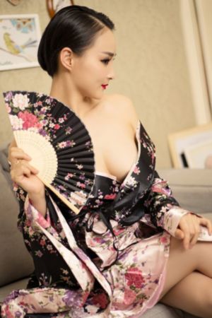 欧美翘臀在线资源_未删减完整版