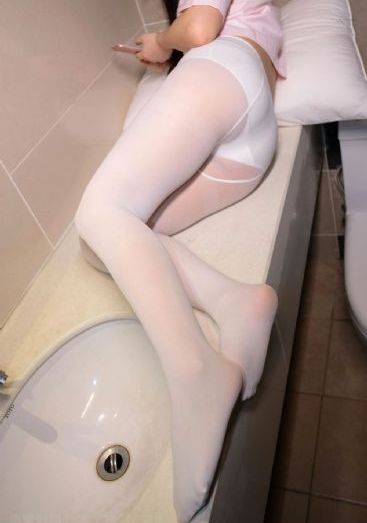 欧美强乱中文字幕在线_暖暖免费观看视频