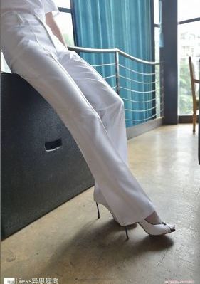 美女裸体秘奶网站无遮挡_BD在线视频播放