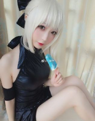 欧美明星海岛度假街拍_BD韩语电视剧在线观看